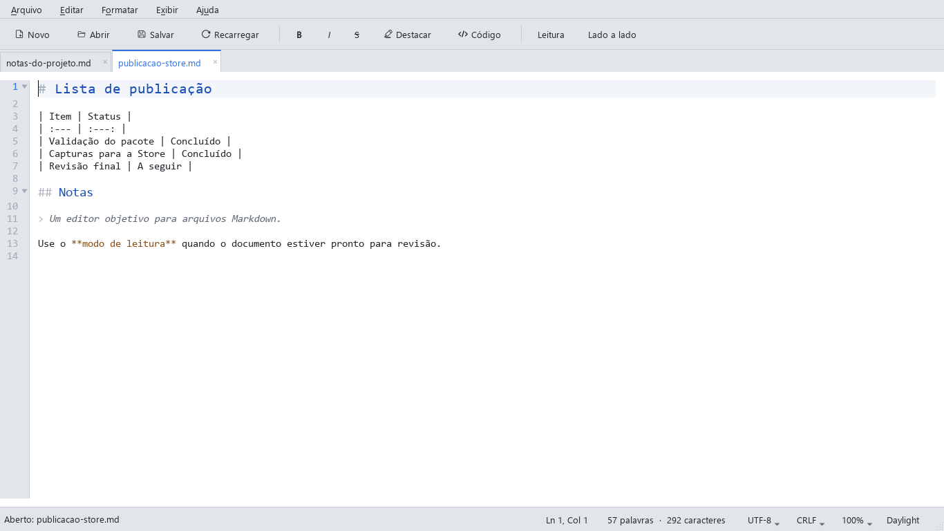 MarkPad++ no tema claro, editando uma tabela Markdown e uma citação